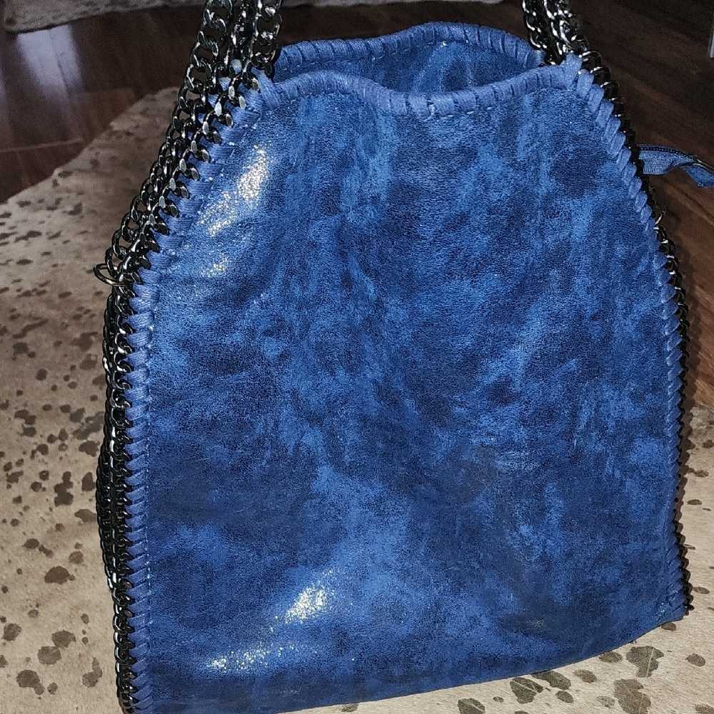 Vibrant Blue Shoulder Bag with Braided Handles - Picture 8 of 9